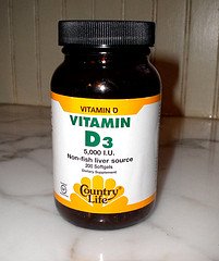 فيتامين D3 .. ما هي فوائده و مصادره وأعراض نقصه وآثاره الجانبيه